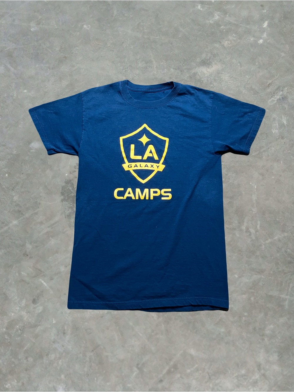 ☀️ LA Galaxy Camps MLS Soccer Graphic Tee Mens Size Small Navy Blue